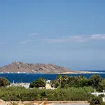 Hara's In , Paros *