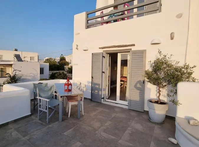 Hara's In , Paros Дом отдыха *