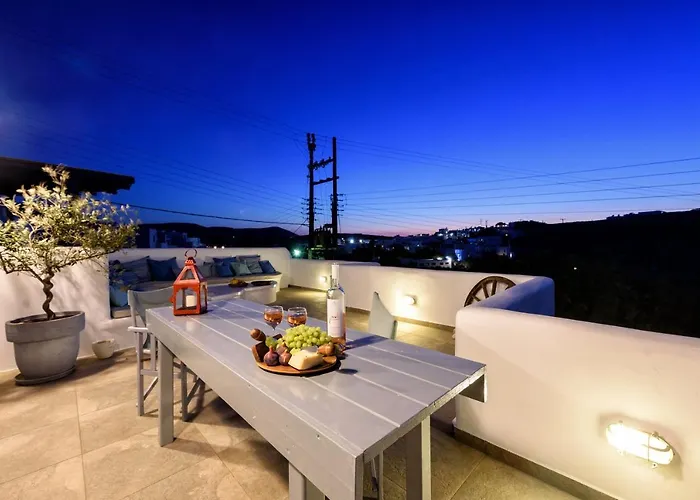 Hara's In , Paros Науса