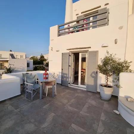 Hara's In , Paros Дом отдыха *