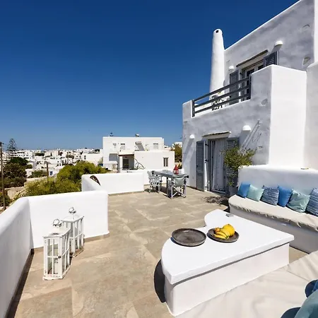 Hara's In , Paros * Νάουσα