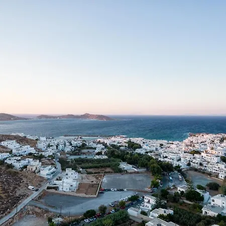 Hara's In , Paros * Νάουσα