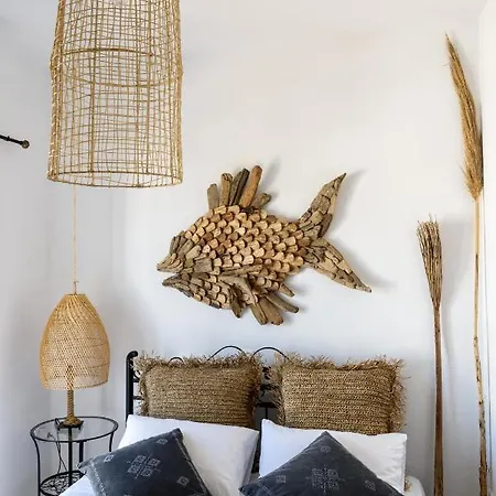 Hara's In , Paros * Naoussa