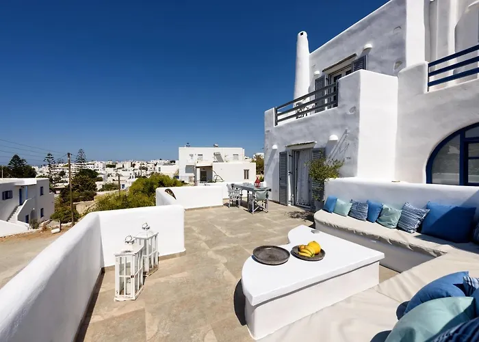 Hara's In , Paros * Naousa